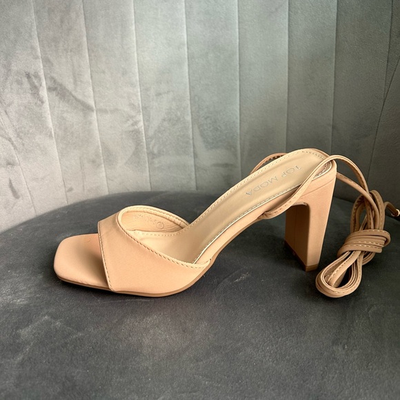 Top Moda Tan Heels - Picture 3 of 11